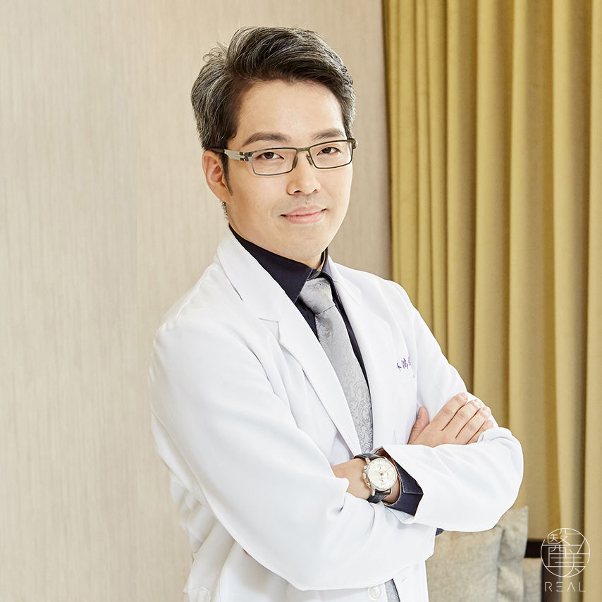 林鴻緯皮膚科醫師